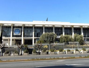 Δύο συλλήψεις για την επίθεση του Ρουβίκωνα στην πρεσβεία των ΗΠΑ